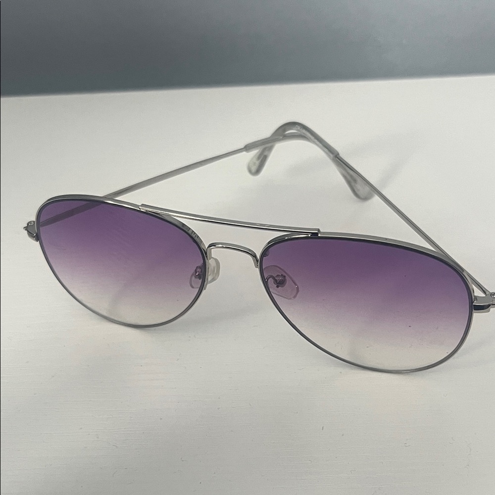 Stylish Purple Aviator Sunglasses